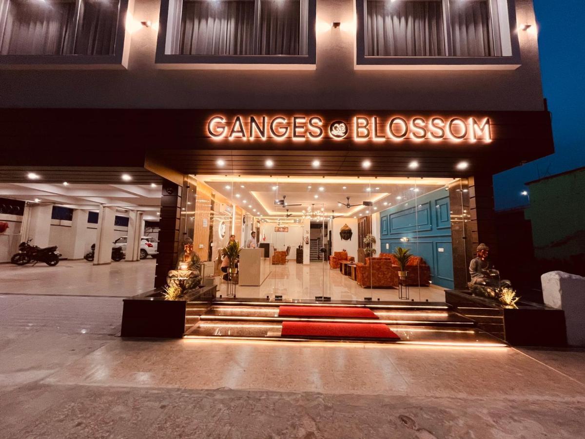 Hotel Ganges Blossam, A Luxury Hotel In Харидвар Экстерьер фото